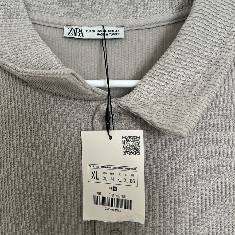 Zara Men's Beige Polo Shirt - Picture 2 of 3
